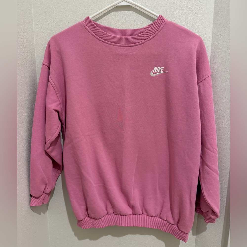 Nike crew sweatshirt youth large pink